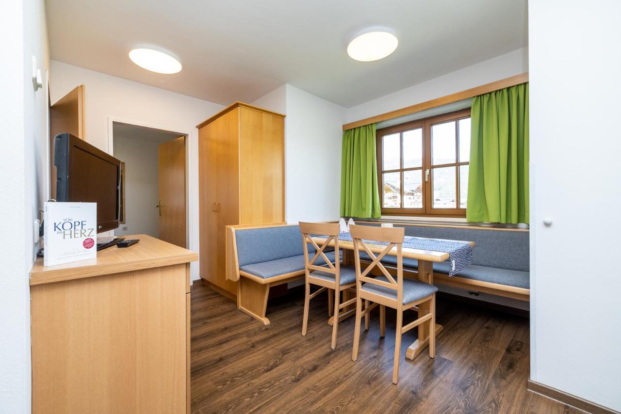 Michis Aparthotel Flachau Exterior foto