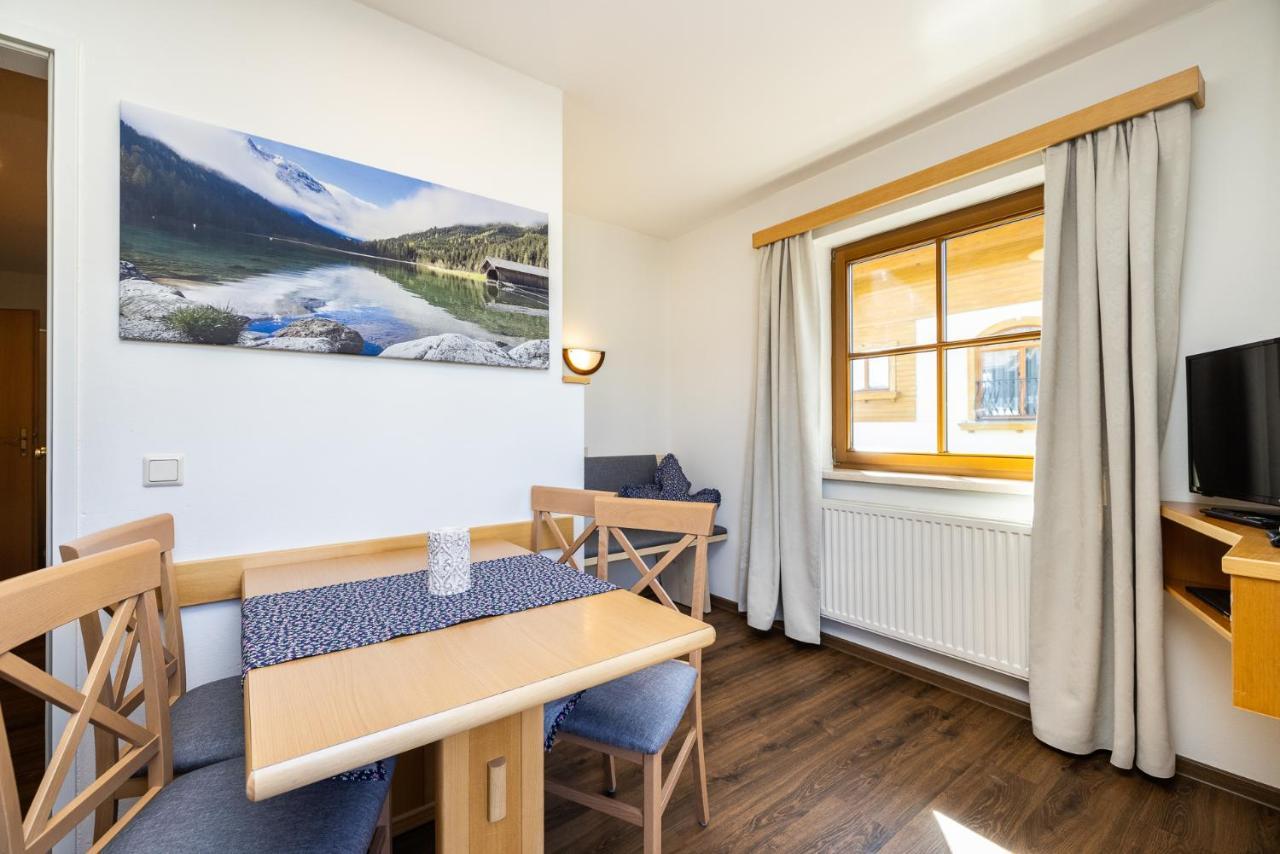Michis Aparthotel Flachau Exterior foto